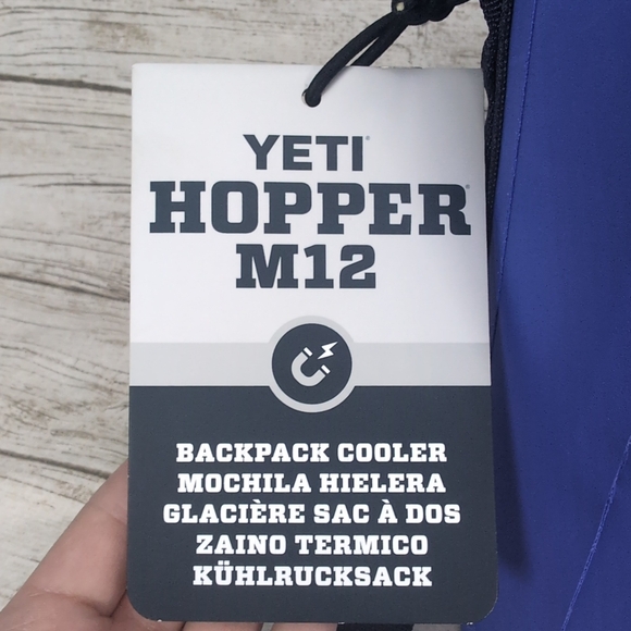Yeti Hopper M12 Backpack Cooler Ultramarine Violet New With Tags - Picture 4 of 11